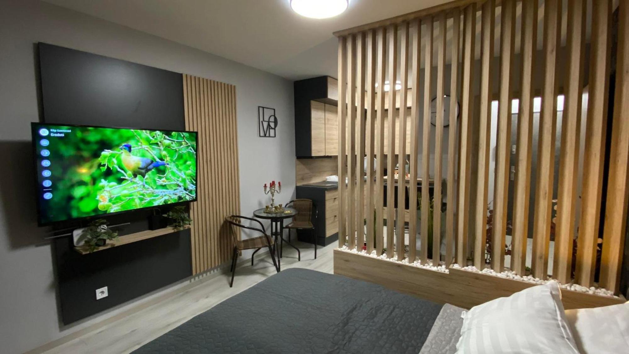 Villa Bauhaus Labi Garden Wellness Apartman ชิโอฟก ภายนอก รูปภาพ