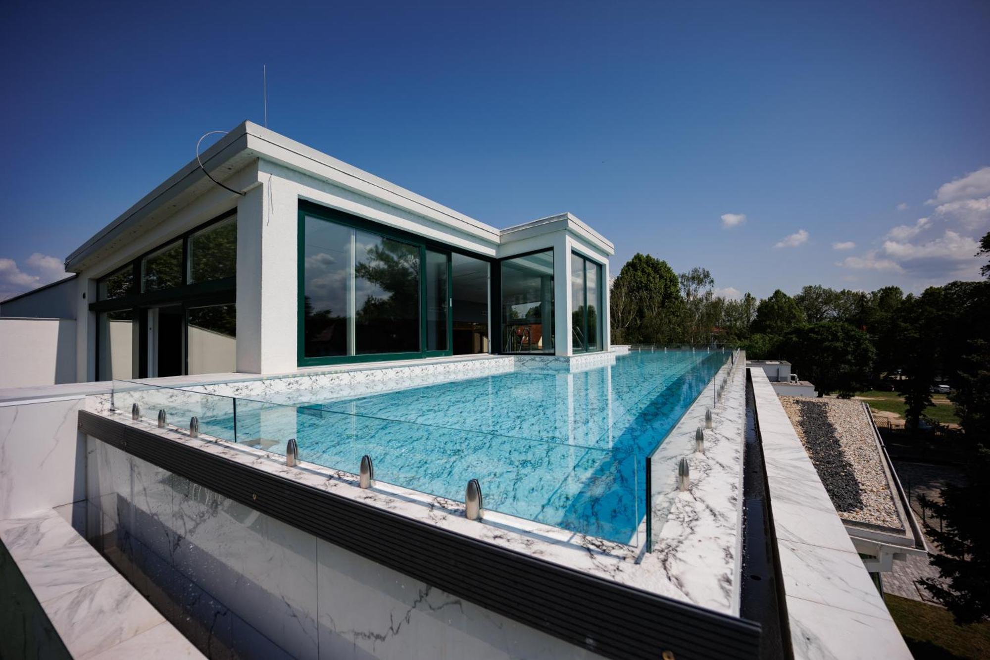 Villa Bauhaus Labi Garden Wellness Apartman ชิโอฟก ภายนอก รูปภาพ
