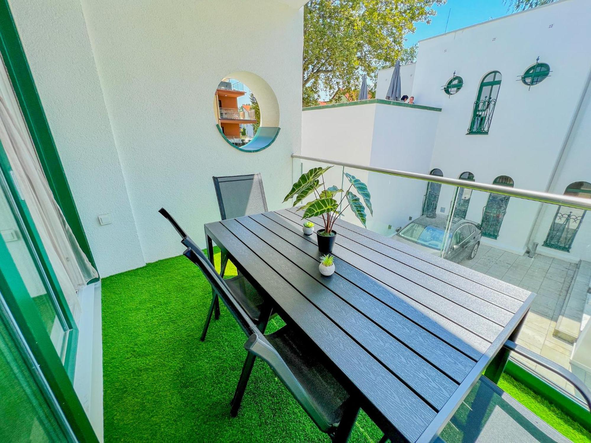 Villa Bauhaus Labi Garden Wellness Apartman ชิโอฟก ภายนอก รูปภาพ