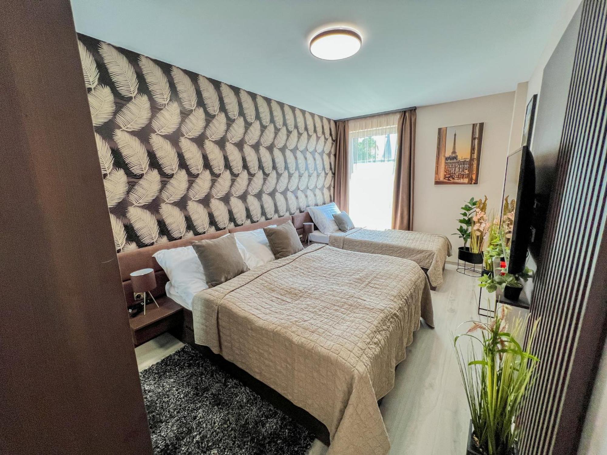 Villa Bauhaus Labi Garden Wellness Apartman ชิโอฟก ภายนอก รูปภาพ
